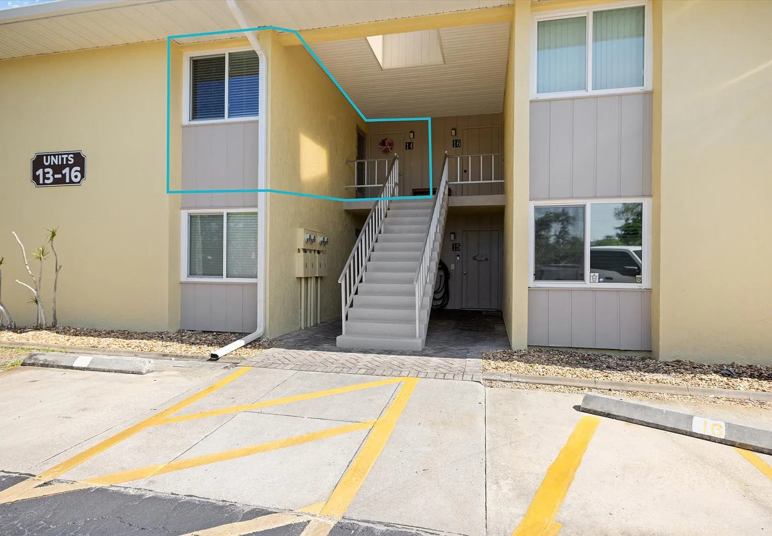2 bed, 1067 sqft, $5,500 — Photo 2
