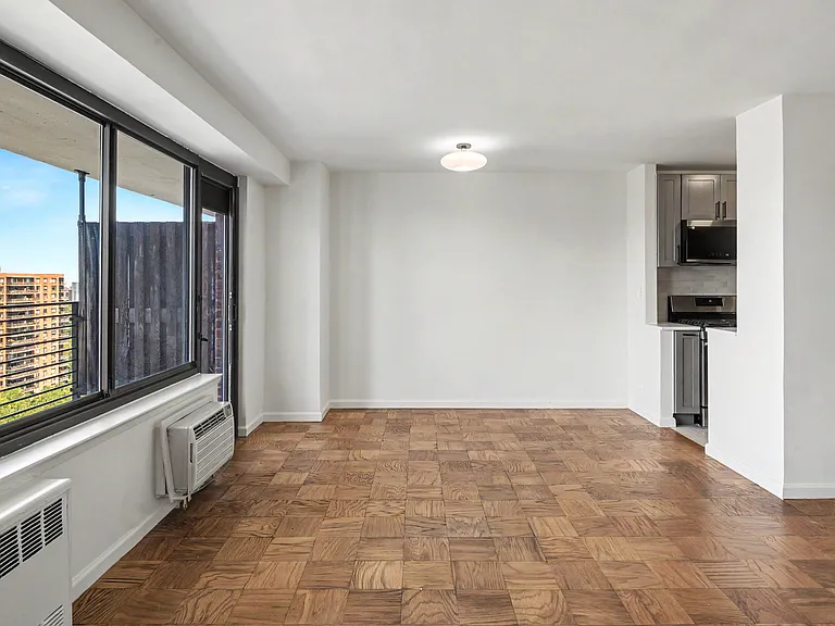382 Central Park W #19N — Photo 6