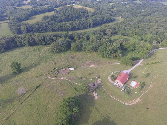 4th image of 288 Jones Ln