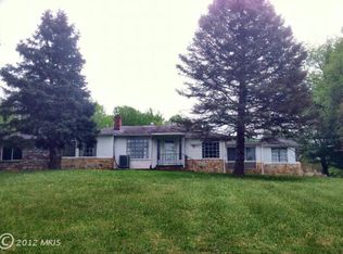 6716 Breezy Dr, Warrenton, VA 20187