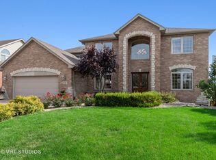 16311 W Lakeside Dr, Lockport, IL 60441