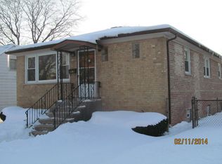 936 Brown Ave, Evanston, IL 60202