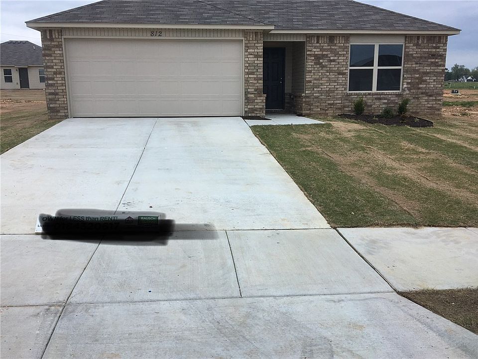 1st image of 812 NW 67th Ave