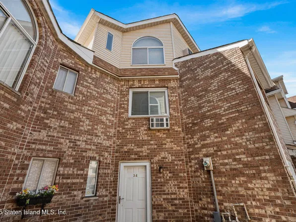 34 Zachary Ct, Staten Island, NY 10310