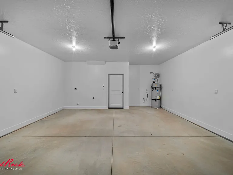 1037 E Malibu Ln — Photo 35