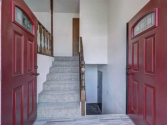 2nd image of 1510 S Quillan St