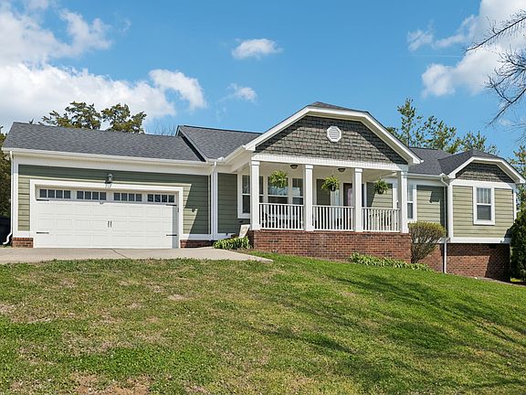 2nd image of 118 Carters Glen Pl