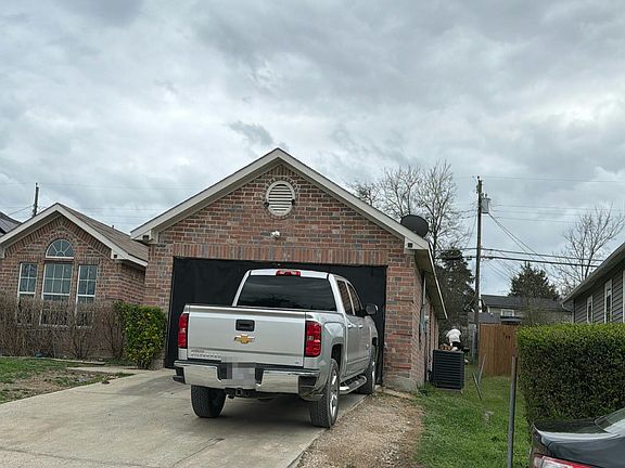 2nd image of 2538 Camel Ct