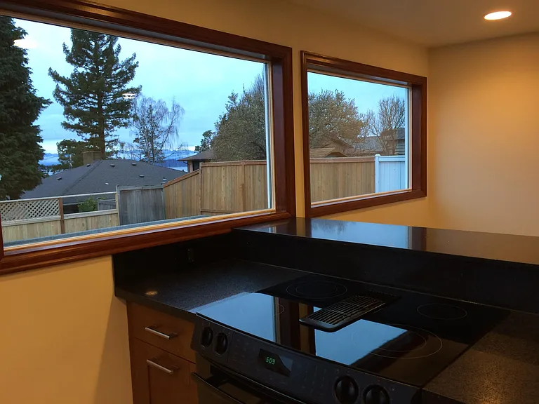 8225 California Ave SW — Photo 9
