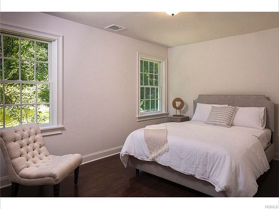 5th image of 156 Purdy Ave