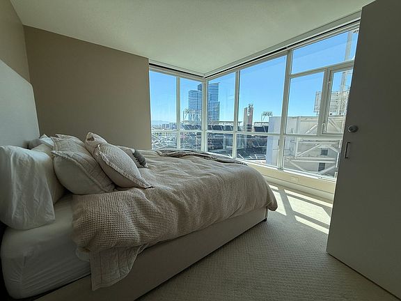 2nd image of 325 7th Ave Unit 1004