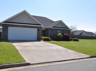 409 Brandon Way, Byron, GA 31008