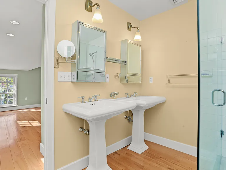 1005 Old Post Rd — Photo 20