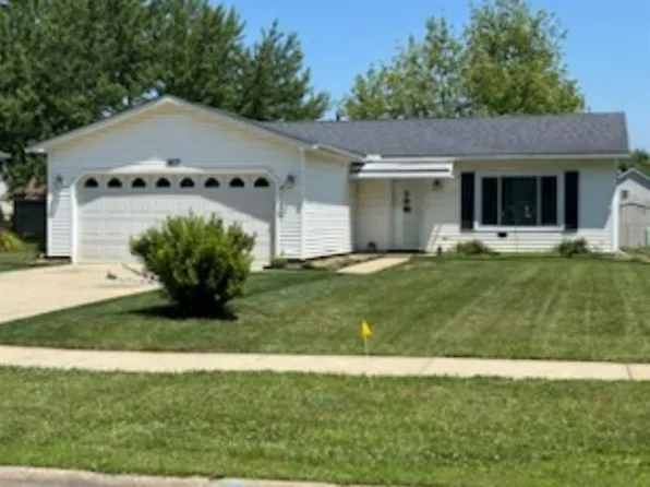 3803 Oxford Dr, Lorain, OH 44053