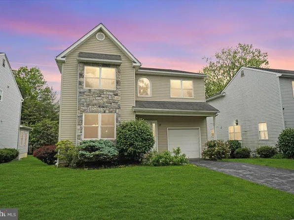 17 Broomall Ave, Broomall, PA 19008