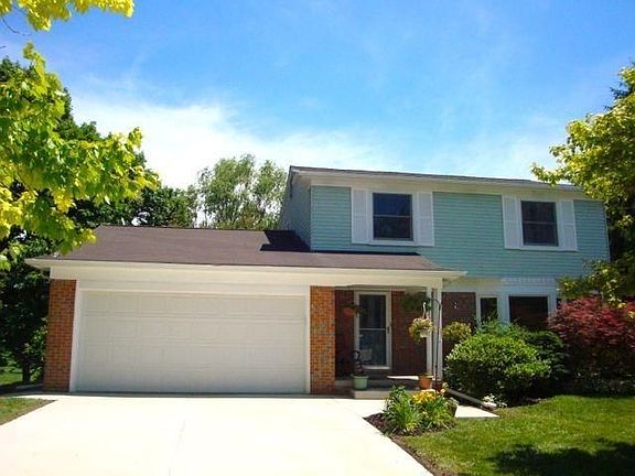 2nd image of 2820 Tuebingen Pkwy