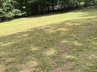 2018 Russell Pointe Ln, Elberton, GA 30635