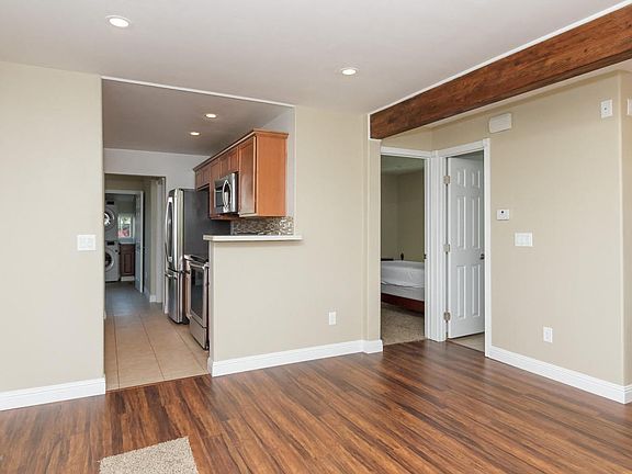 5th image of 233 N Washington Ave