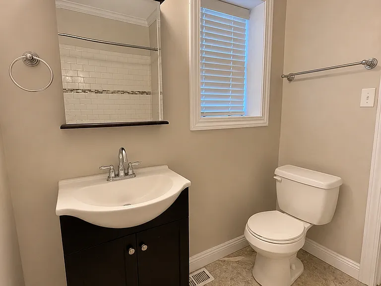 7311 Pershing Ave #1E — Photo 11