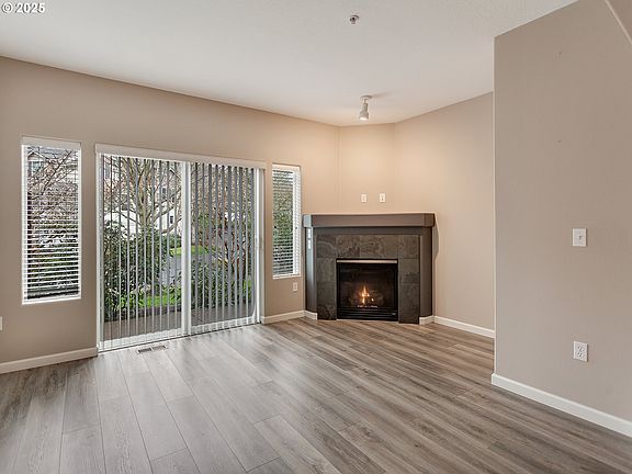 5th image of 15416 SW Mallard Dr Suite 104