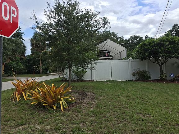 4th image of 3202 W Leila Ave