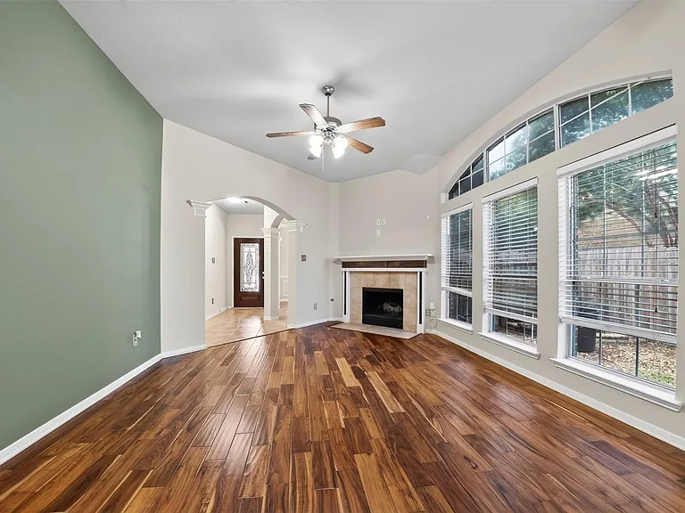 9762 Wheaton Edge Ln — Photo 1
