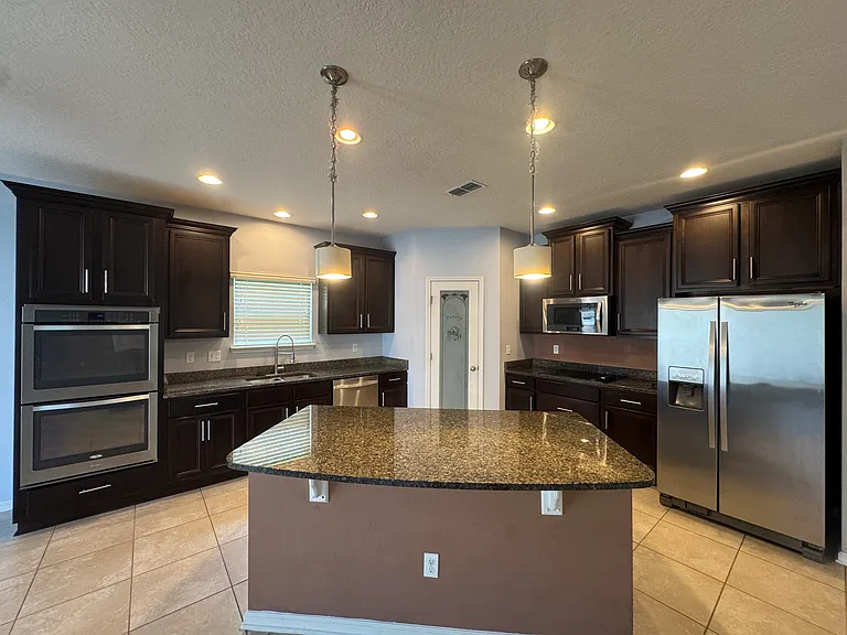 4136 Grayfield Ln — Photo 5