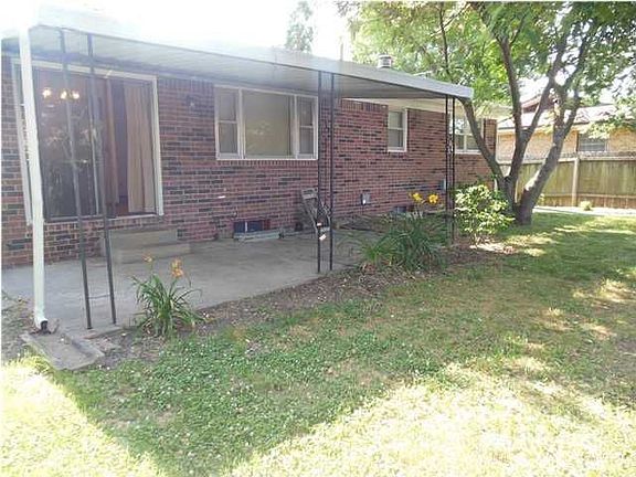 5th image of 1405 N Parkridge Dr