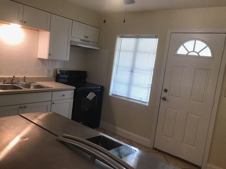 1st image of 1511 W Main St
