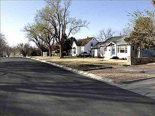 2nd image of 708 N Kansas Ave