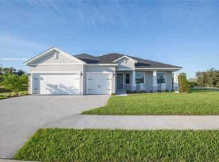 343 Travelers Creek Dr, Auburndale, FL 33823
