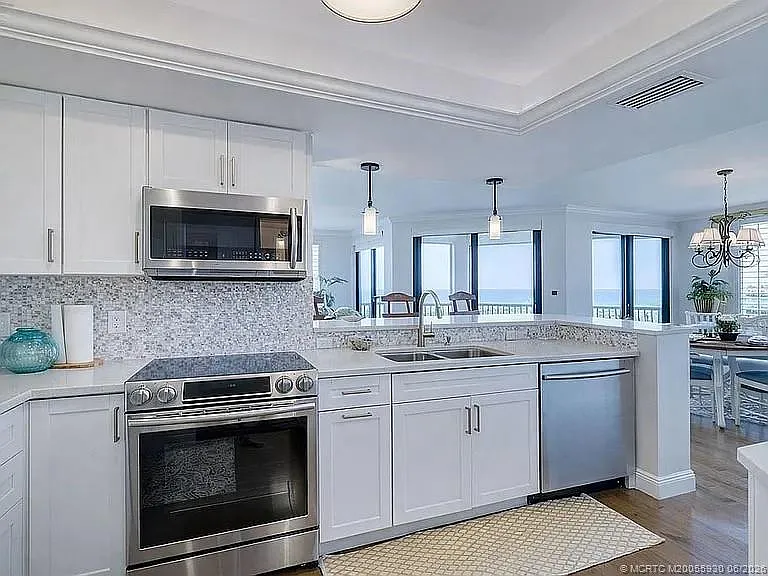 2375 NE Ocean Blvd #104 — Photo 5