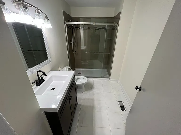 1304 Buckingham Rd — Photo 48