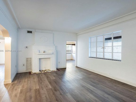 2nd image of 1610 Pennsylvania Ave APT 1