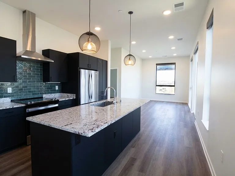 River Place Lofts — Photo 91