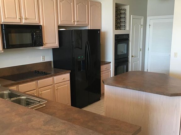 3rd image of 400 S 14th St APT 1204