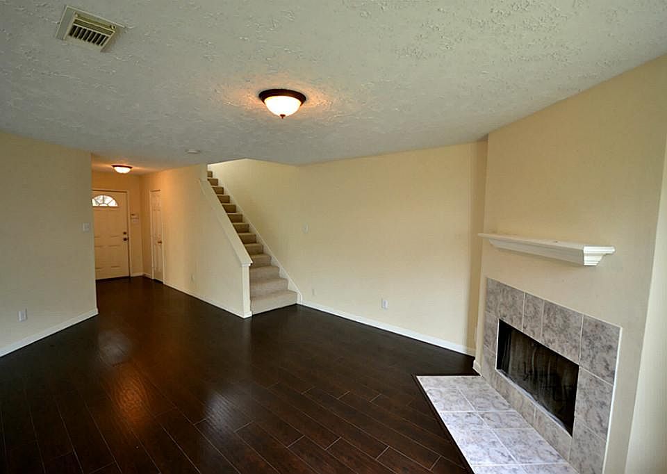 1st image of 650 Shady Dale Dr