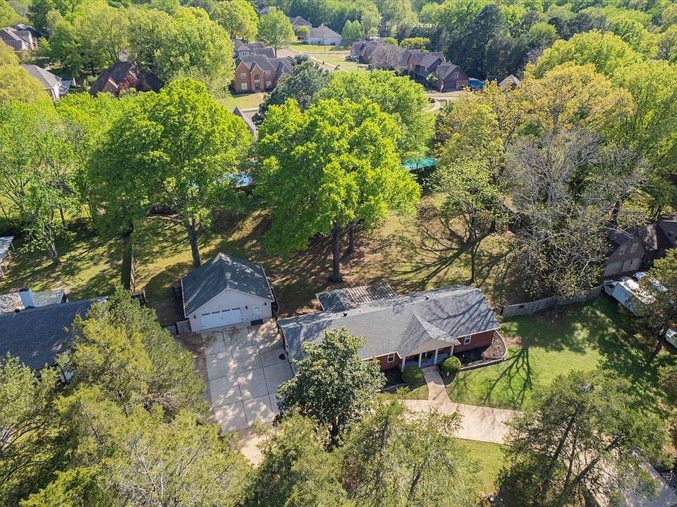 1st image of 259 W White Rd