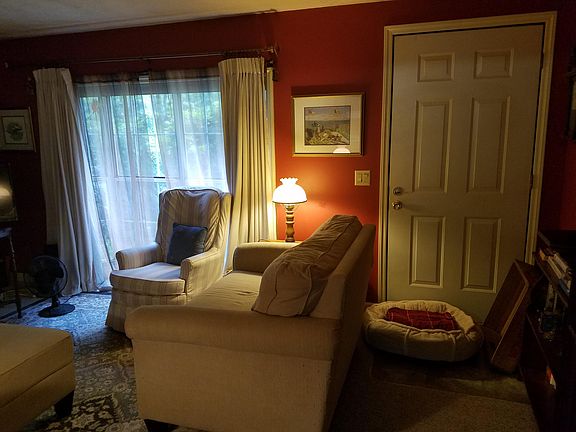 4th image of 92 Scout Ln