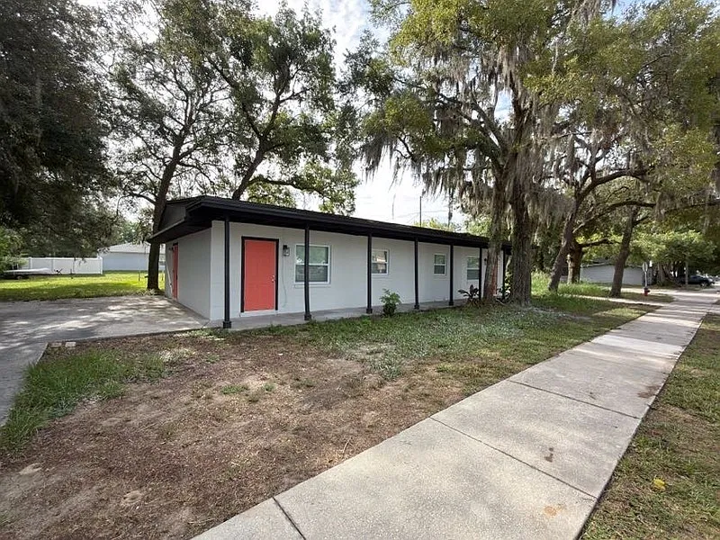 2 bed, 1.0 bath, $1,440 — Photo 1