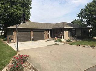 111 Dianne St, Argos, IN 46501