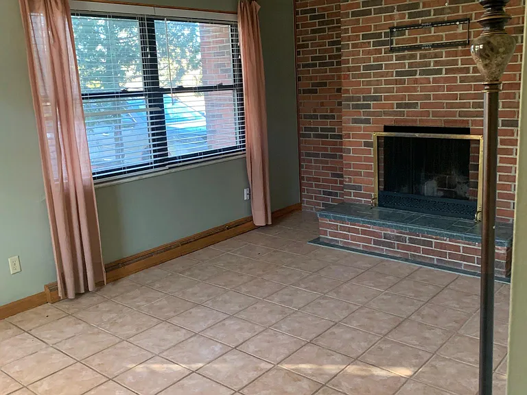 4675 Booth Rd #B — Photo 6