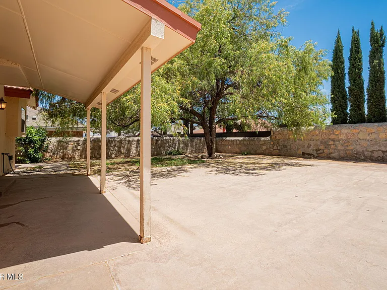 11670 Rufus Brijalba Dr — Photo 24