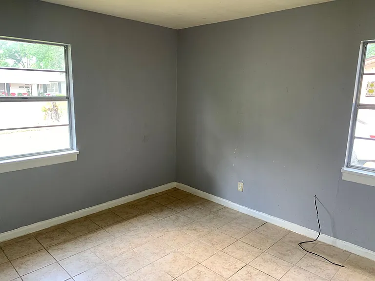 3003 Hillcrest Ave — Photo 8