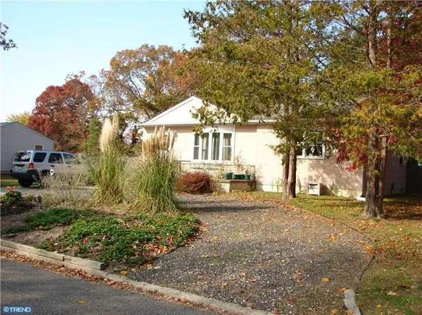 106 Burk Ave, Egg Harbor Township, NJ 08234