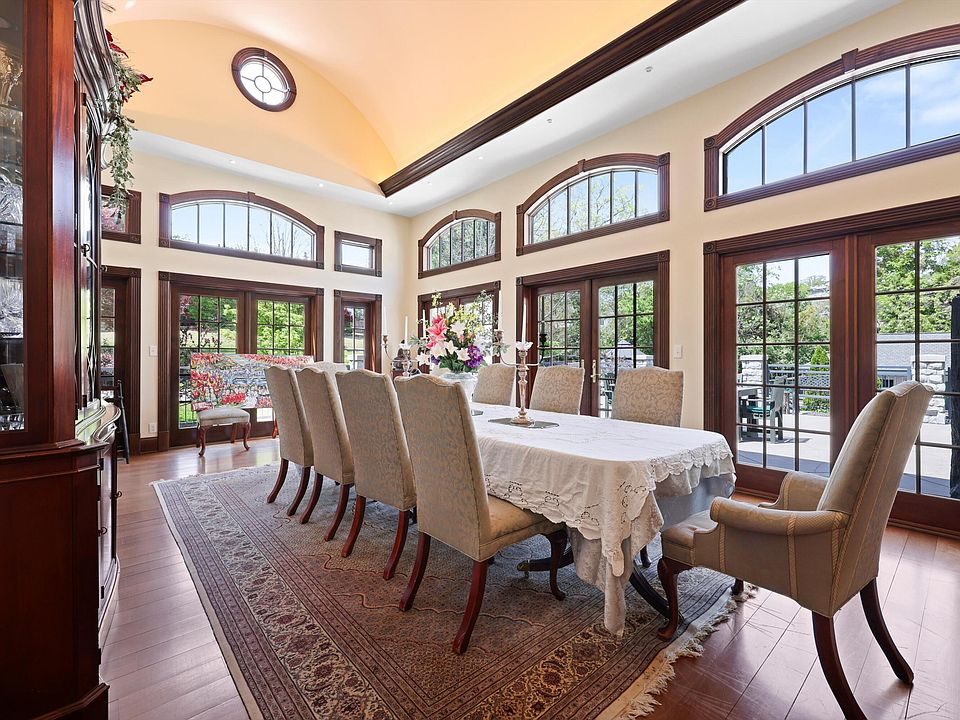 13th image of 1511 Carroll Ln