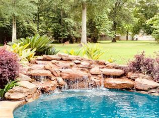 150 Lago Trace Dr, Huffman, TX 77336