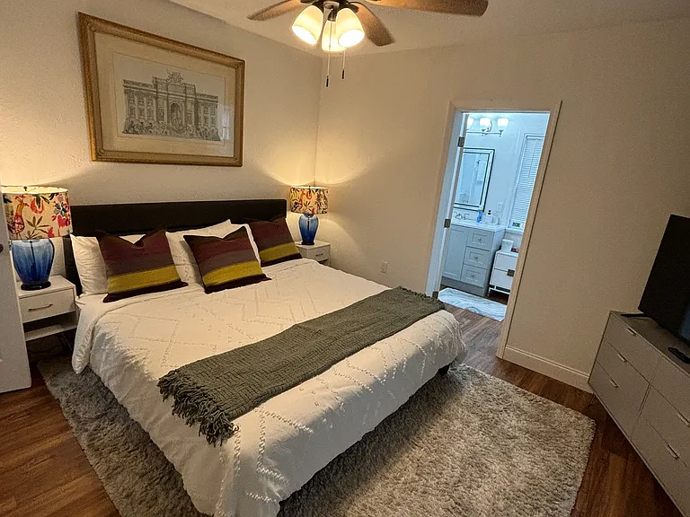 402 Hillside Ave #402 — Photo 12