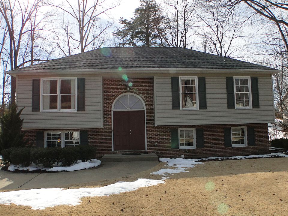 1st image of 11924 Gardenia Dr