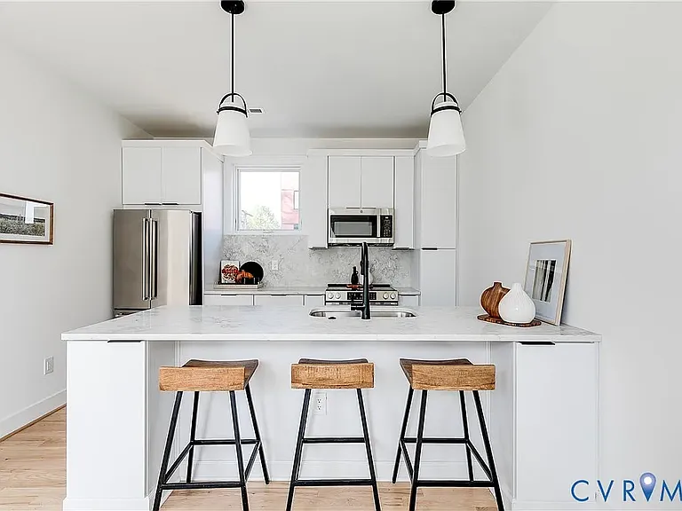 220 N 20th St #1 — Photo 11